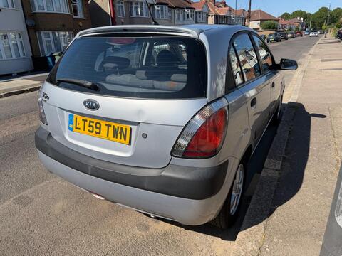 Kia Rio Hatchback 1.4 Chill 5dr