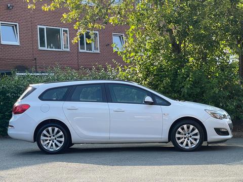 Vauxhall Astra Estate 1.6 CDTi ecoFLEX Design Sports Tourer Euro 6 (s/s) 5dr