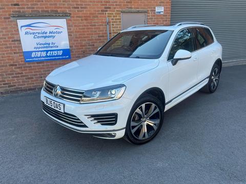 Volkswagen Touareg SUV 3.0 TDI V6 BlueMotion Tech R-Line Tiptronic 4WD Euro 6 (s/s) 5dr