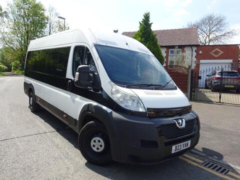 Peugeot Boxer Window Van 3.0 HDi 440 FWD L4 H2 4dr
