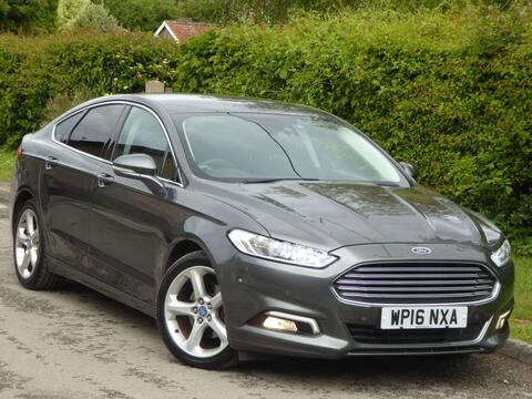Ford Mondeo Hatchback 2.0 TDCi Titanium Euro 6 (s/s) 5dr