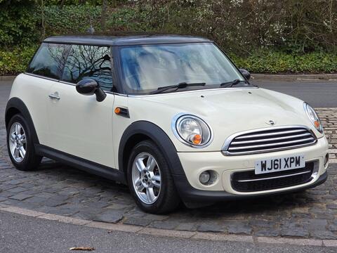 MINI Hatch Hatchback 1.6 Cooper D Euro 5 (s/s) 3dr