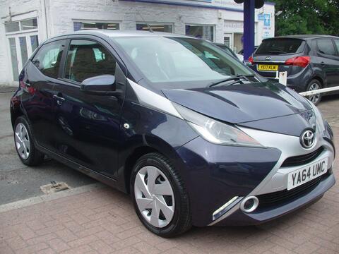 Toyota AYGO Hatchback 1.0 VVT-i x-play Euro 5 5dr Euro 5
