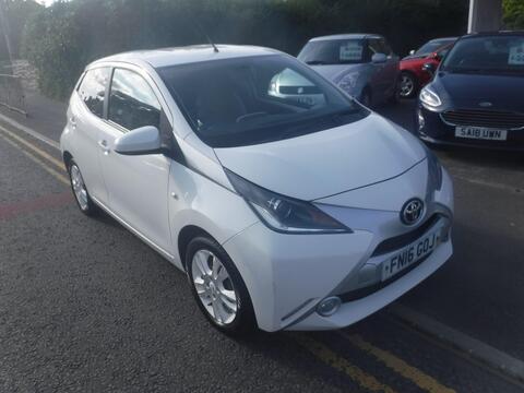 Toyota AYGO Hatchback 1.0 VVT-i x-pure Euro 6 5dr
