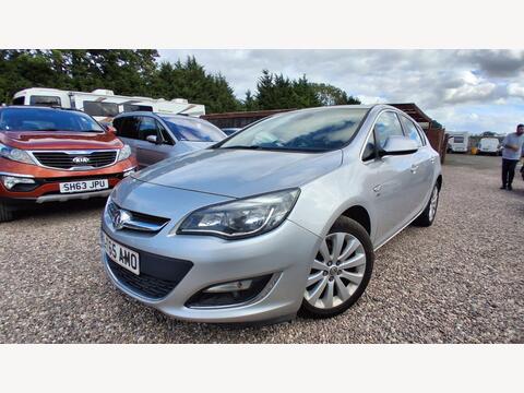Vauxhall Astra Hatchback 1.6i Elite Euro 6 5dr