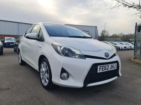 Toyota Yaris Hatchback 1.5 VVT-h T Spirit CVT Euro 5 5dr