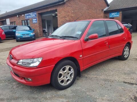Peugeot 306 Hatchback 1.9D L 5dr