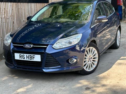 Ford Focus Hatchback 1.6 TDCi Titanium X Euro 5 (s/s) 5dr