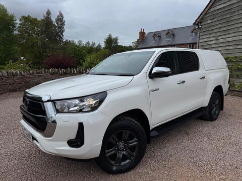 Toyota Hilux Pickup 2.4 D-4D Icon 4WD Euro 6 (s/s) 4dr