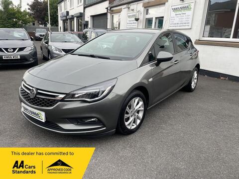 Vauxhall Astra Hatchback 1.6 CDTi ecoTEC BlueInjection Tech Line Nav Euro 6 (s/s) 5dr