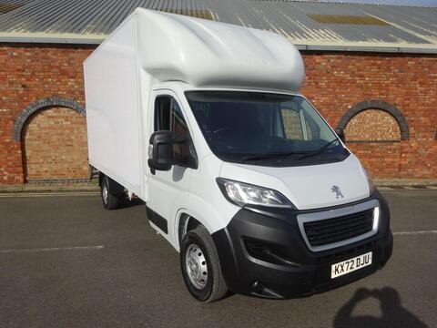 Peugeot Boxer Chassis Cab 2.2 BlueHDi 335 Built for Business L4 Euro 6 (s/s) 3dr