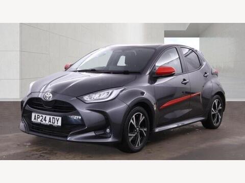 Toyota Yaris Hatchback 1.5 VVT-h Design E-CVT Euro 6 (s/s) 5dr