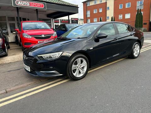 Vauxhall Insignia Hatchback 1.5i Turbo GPF Design Nav Grand Sport Euro 6 (s/s) 5dr