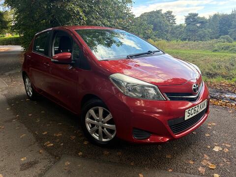 Toyota Yaris Hatchback 1.33 Dual VVT-i TR Euro 5 5dr