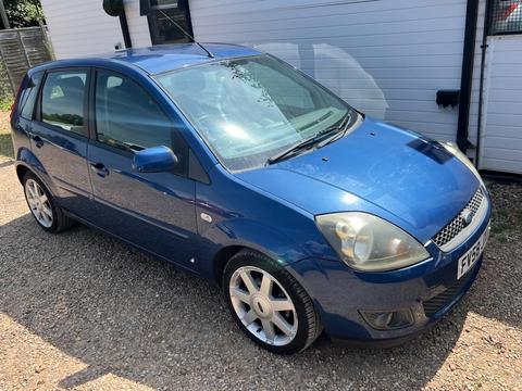 Ford Fiesta Hatchback 1.25 Zetec Blue Edition 5dr