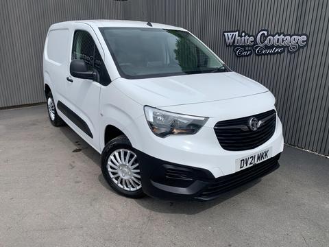 Vauxhall Combo Panel Van 1.5 Turbo D 2300 Dynamic L2 H1 Euro 6 4dr