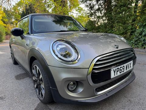 MINI Hatch Hatchback 1.5 Cooper Exclusive Steptronic Euro 6 (s/s) 3dr