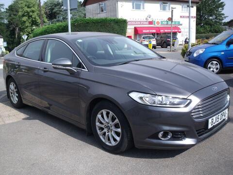 Ford Mondeo Hatchback 1.6 TDCi ECOnetic Titanium Euro 5 (s/s) 5dr
