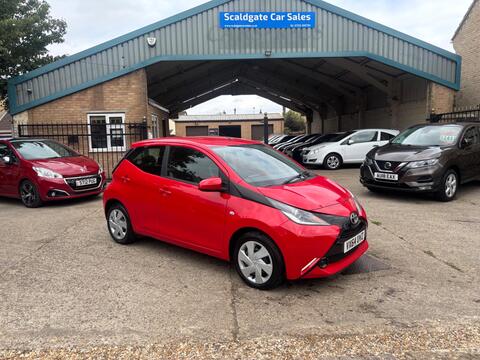 Toyota AYGO Hatchback 1.0 VVT-i x-play Euro 5 5dr Euro 5