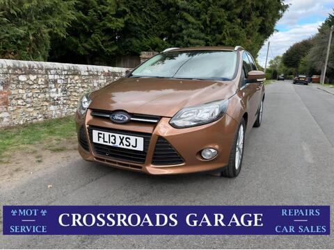 Ford Focus Estate 1.0T EcoBoost Zetec Euro 5 (s/s) 5dr