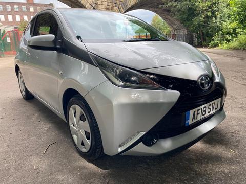 Toyota AYGO Hatchback 1.0 VVT-i x-play Euro 6 3dr