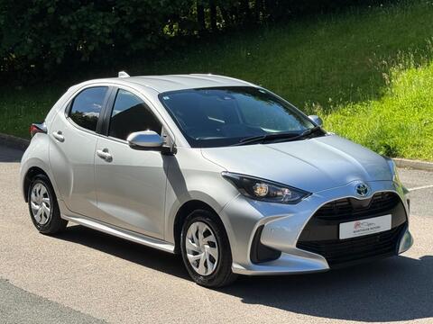 Toyota Yaris Hatchback 1.5 VVT-h Design E-CVT Euro 6 (s/s) 5dr