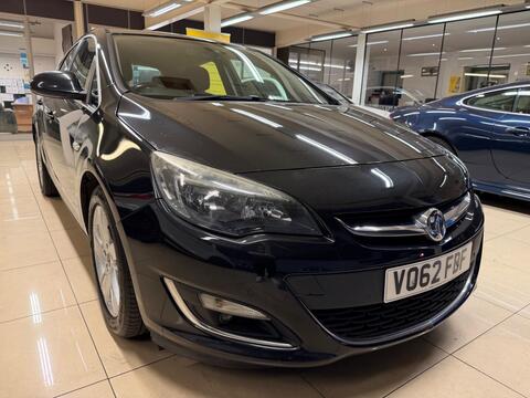 Vauxhall Astra Hatchback 1.7 CDTi ecoFLEX 99g SRi Euro 5 (s/s) 5dr