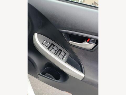 2022 Toyota Prius, photograph 4