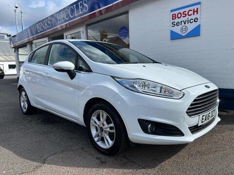 Ford Fiesta Hatchback 1.25 Zetec Euro 6 5dr