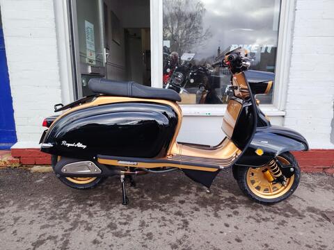 Royal Alloy JPS 350 Scooter
