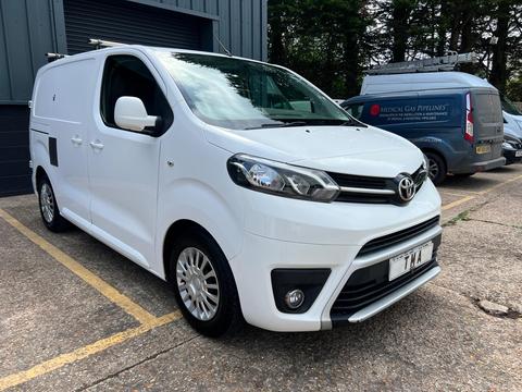 Toyota ProAce Panel Van 1.6D Comfort Compact Panel Van SWB Euro 6 6dr