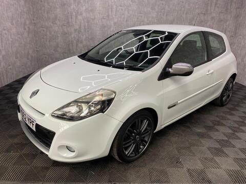 Renault Clio Hatchback 1.2 Dynamique TomTom Euro 5 3dr