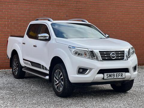 Nissan Navara Pickup 2.3 dCi Tekna Auto 4WD Euro 6 4dr