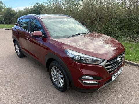 Hyundai TUCSON SUV 2.0 CRDi SE Nav Auto 4WD Euro 6 5dr