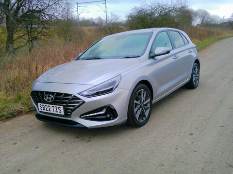 Hyundai i30 Hatchback 1.0 T-GDi MHEV Premium Euro 6 (s/s) 5dr