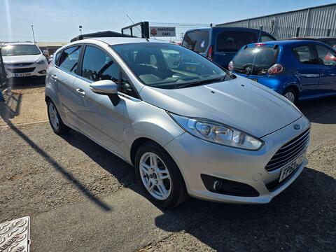 Ford Fiesta Hatchback 1.25 Zetec Euro 5 5dr