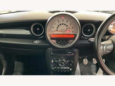 2010 Mini Convertible, photograph 3