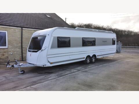 LMC 685 Vip Exquisit Tourer CHOICE OF 5 FROM &pound;21950