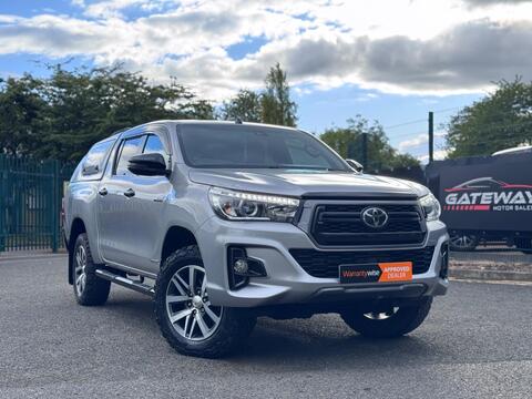 Toyota Hilux Pickup 2.4 D-4D Invincible X Auto 4WD Euro 6 (s/s) 4dr (TSS)
