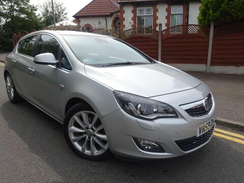 Vauxhall Astra Hatchback 1.7 CDTi SE Euro 5 5dr