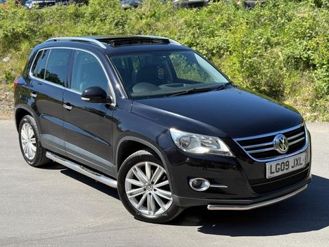 Volkswagen Tiguan SUV 2.0 TDI Sport Auto 4WD Euro 4 5dr
