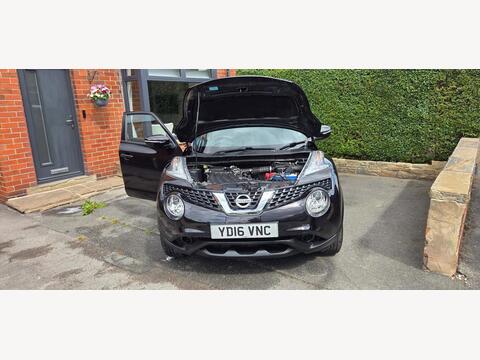 2016 Nissan Juke, photograph 2