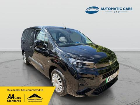 Vauxhall Combo Life Electric MPV 52kWh Design XL MPV Auto 5dr (7.4kW Charger)