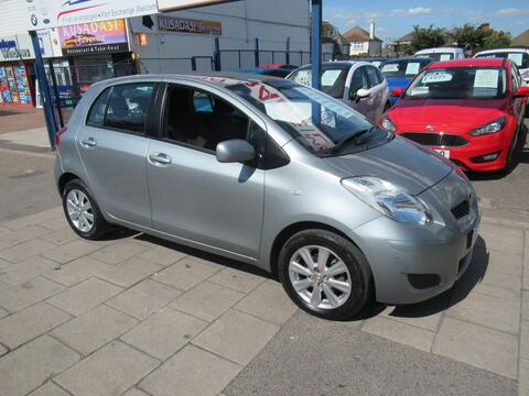 Toyota Yaris Hatchback 1.33 Dual VVT-i TR Euro 4 (s/s) 5dr