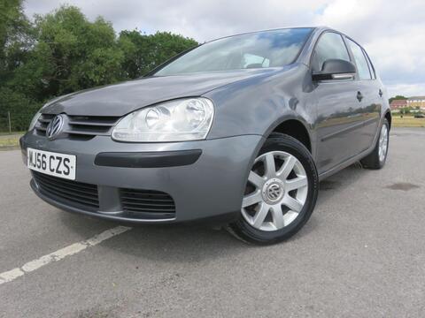 Volkswagen Golf Hatchback 1.6 FSI S 5dr