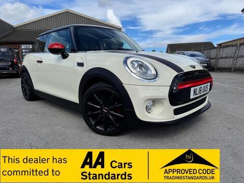 MINI Hatch Hatchback 1.5 Cooper Euro 6 (s/s) 3dr
