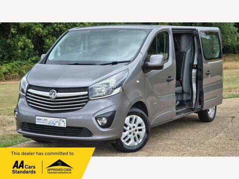 Vauxhall Vivaro Combi Van 1.6 CDTi 2900 BiTurbo ecoFLEX Sportive Crew Van L2 H1 Euro 5 (s/s) 5dr (6 Seat)