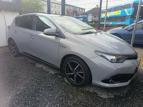 Toyota Auris Hatchback 1.8 VVT-h Design CVT Euro 6 (s/s) 5dr