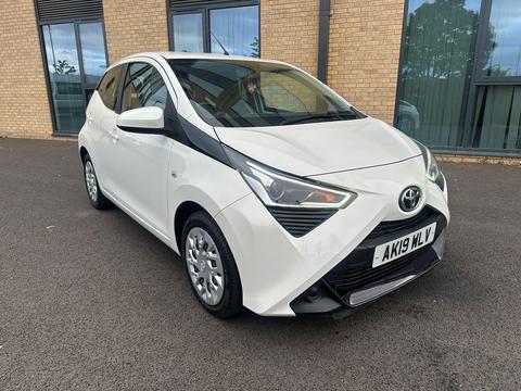 Toyota AYGO Hatchback 1.0 VVT-i x-play x-shift Euro 6 5dr