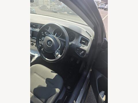 2014 Volkswagen Golf, photograph 3